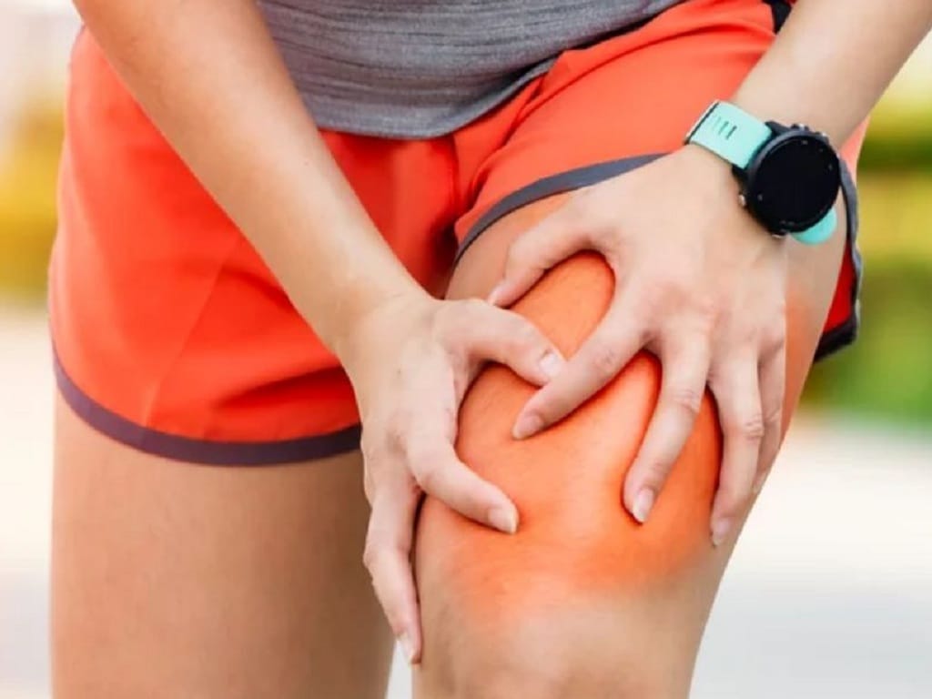 căng cơ đùi do chơi thể thao