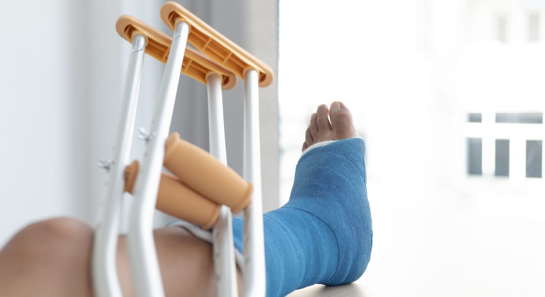 điều trị bong gân cổ chân