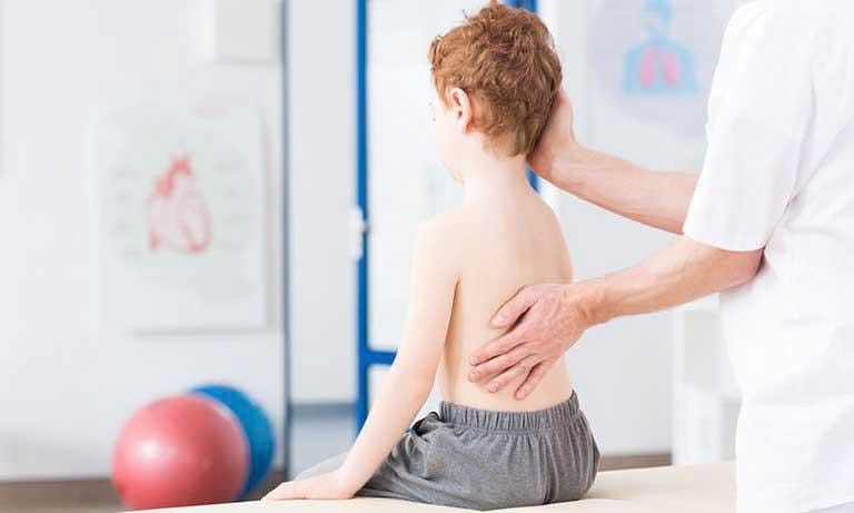 gai đôi cột sống do di truyền
