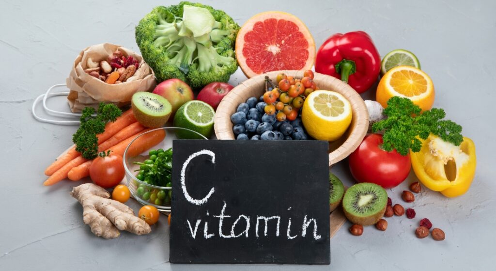 Gãy xương nên ăn gì vitamin c