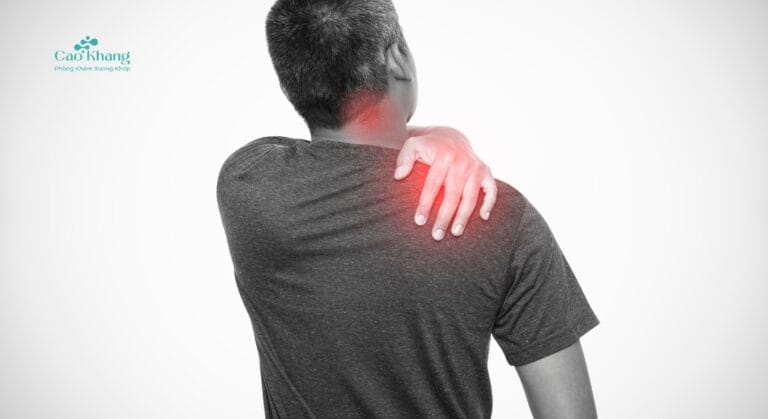 đau vai gáy bên phải