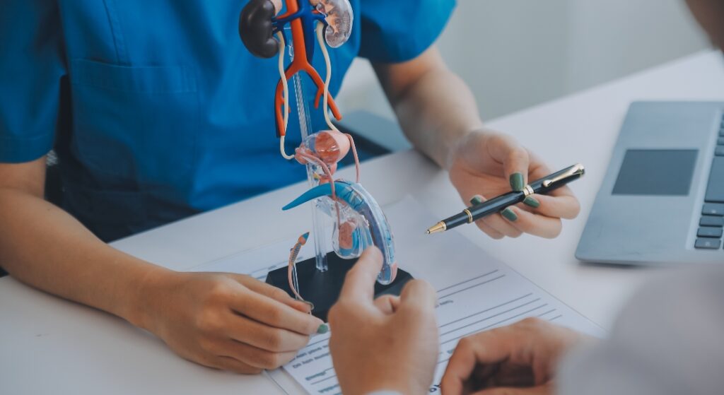 Những điều CẦN làm ngay khi bị bí tiểu
