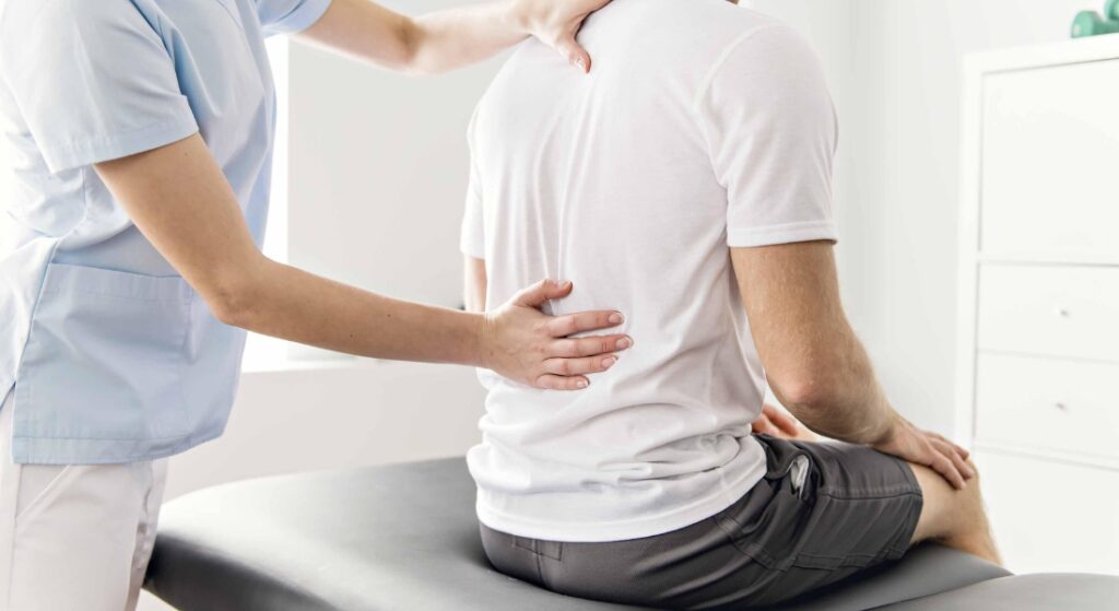 điều trị thoái hóa cột sống thắt lưng