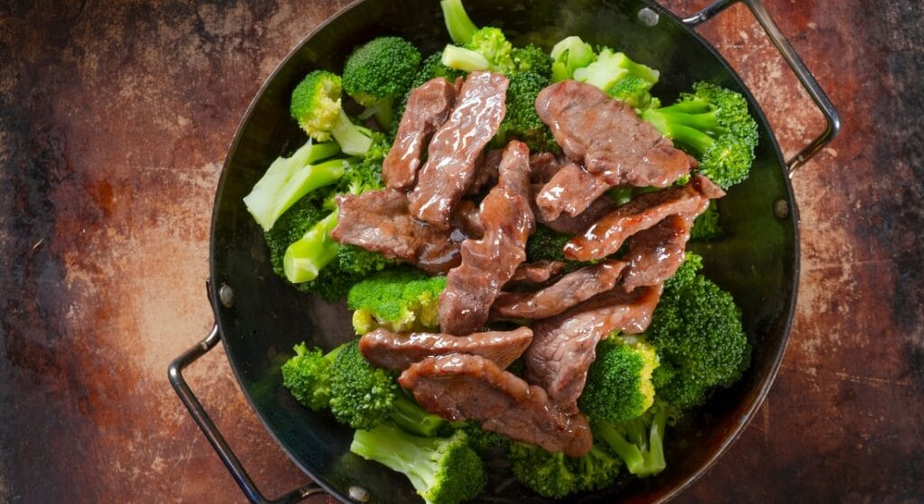 thịt bò xào bông cải xanh