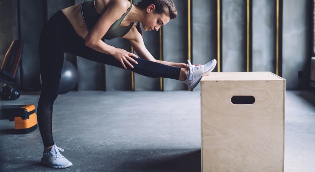 bài tập giãn cơ đùi sau