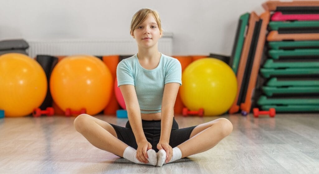 giãn cơ đùi trong sau khi chạy bộ