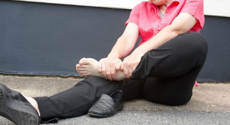 bị trẹo chân bao lâu thì khỏi