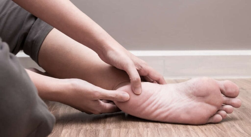 triệu chứng gai gót chân