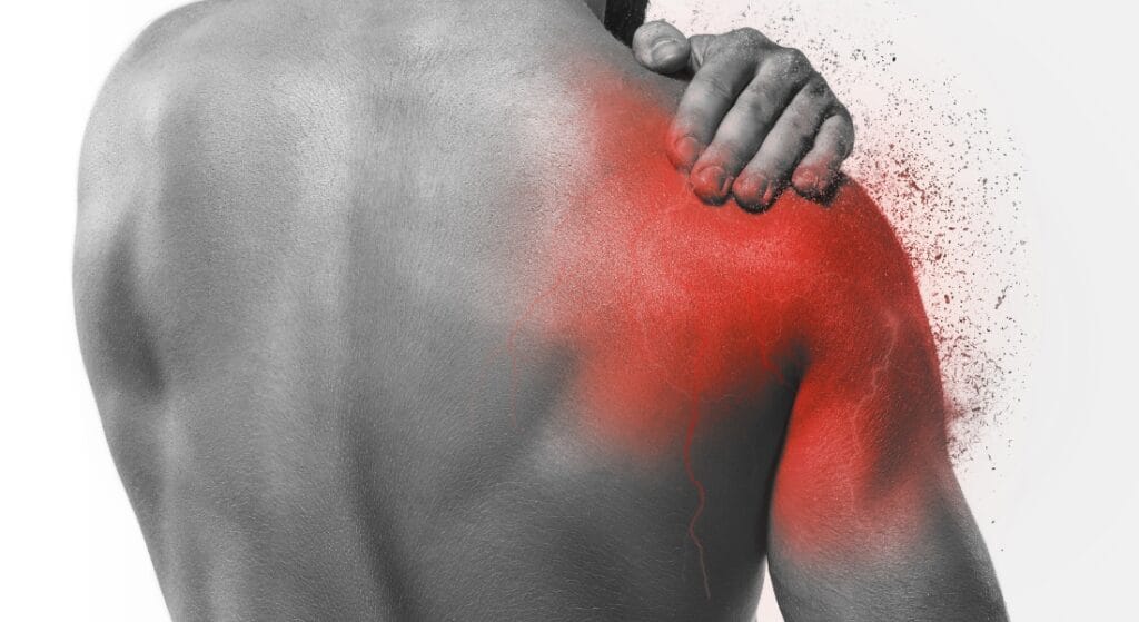 nguyên nhân bả vai không giơ lên cao